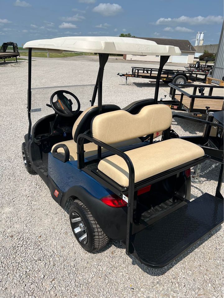 Golf Carts HENDREN'S SPORT CENTER Gridley, IL (309) 7472596